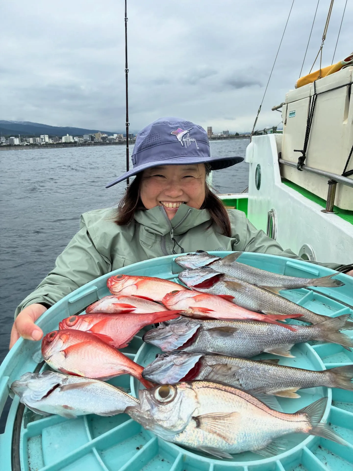 【中深海、根魚五目船】仕立